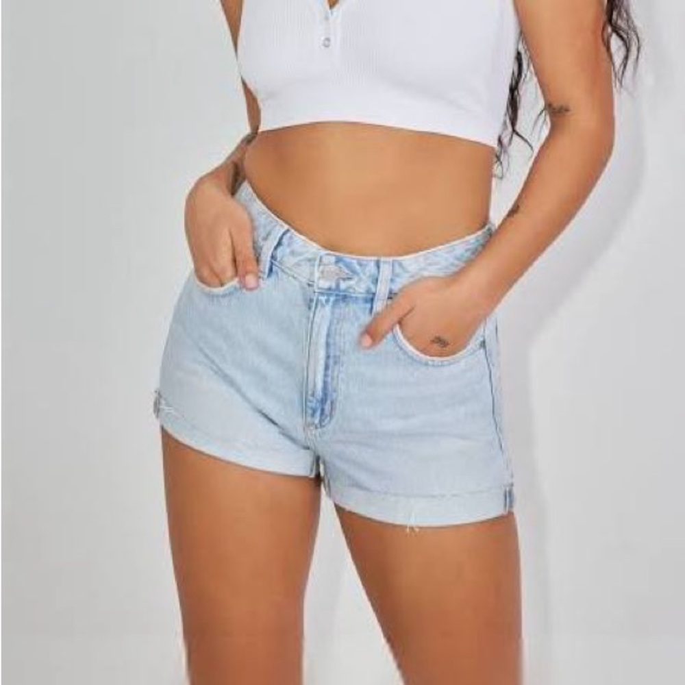 Tommy Hilfiger faded light washed denim shorts size 0 NWOT